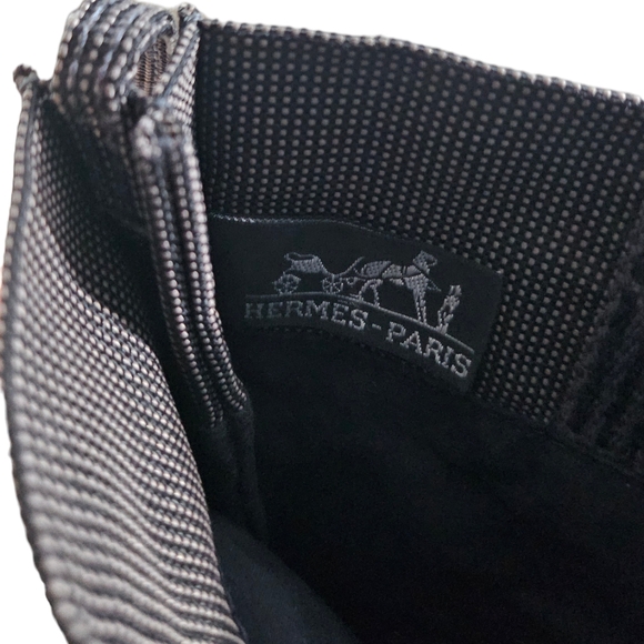 Authentic Hermes Herline Black Canvas Crossboday/Shoulder Bag - Picture 8 of 9